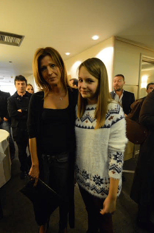 apostolos gkletsos ayti einai i koykla kori toy i nea foto tis sto instagram