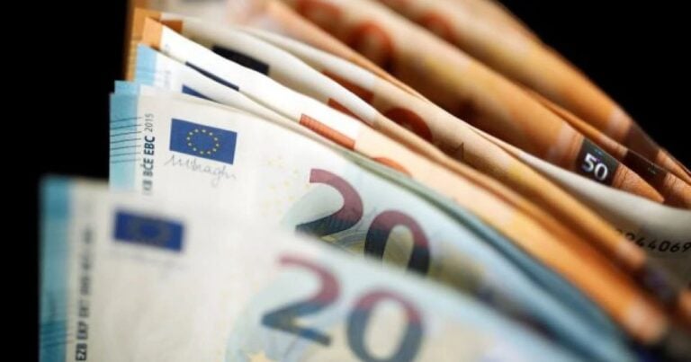 Ποιοι δήμοι «μοιράζουν» επίδομα έως 2.100 εuρώ «ζεστά»: Αναλυτικά ποιους αφορά