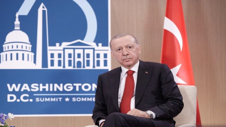 Ερντογάν: «Τουρκική» η μειονότητα στη Θράκη – Παρακολουθούμε όλα τα βήματα της Ελλάδας