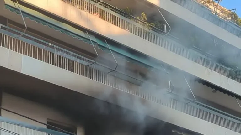 Τραγώδια στη Νέα Σμύρνη – Βρέθηκε σορός νεκρής γυναίκας