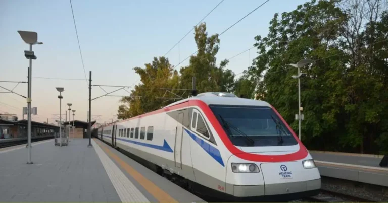 Αδιανόητο: Η Hellenic Train διεκδικεί αποζημιώσεις γιατί έχασε λεφτά μετά την τραγωδία στα Τέμπη