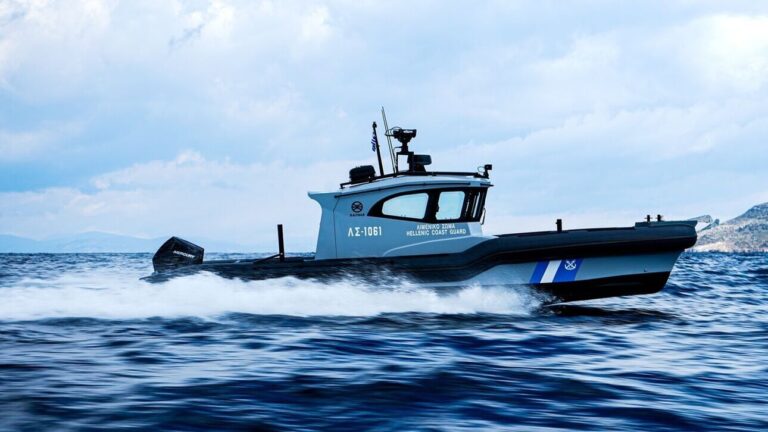 Aπίστευτο: Νέο θρίλερ με ιστιοφόρο πριν λίγο – Σε μεγάλο κίνδυνο 8 άτομα