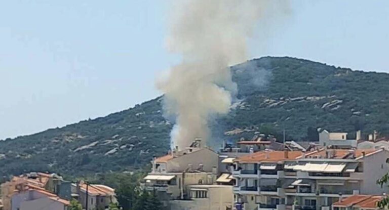 Νέα φωτιά στην Καβάλα: Συναγερμός στην Πυροσβεστική, επιχειρούν και εναέρια μέσα