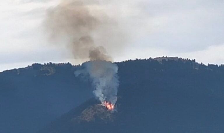 Φωτιά από κεραυνό Καρπενήσι – Συναγερμός στην Πυροσβεστική