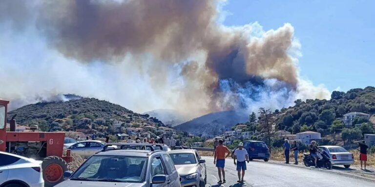 Ανεξέλεγκτη η μεγάλη φωτιά παρά την τεράστια κινητοποίηση της Πυροσβεστικής – Εκκενώνεται τώρα χωριό