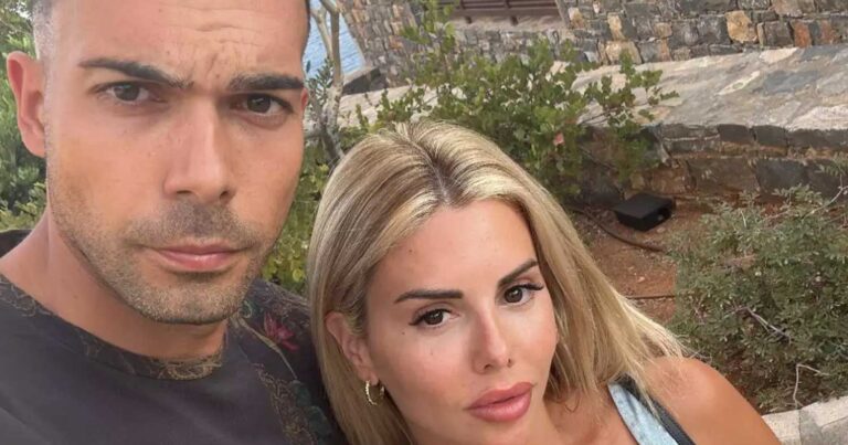 Κώστας Σλούκας – Μαρία Δαρσινού: Διακοπές στο Παρίσι με την κόρη τους, Βαλέρια 