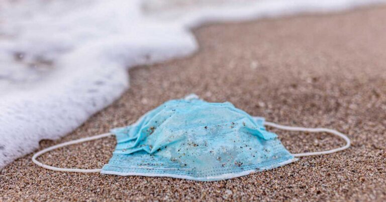 Κορονοϊός: Το Νο1 πράγμα που οι ειδικοί σας εκλιπαρούν να σταματήσετε να κάνετε εάν δεν θέλετε να κολλήσετε Covid-19 αυτό το καλοκαίρι