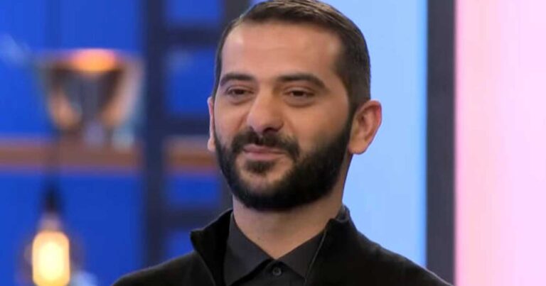 Λεωνίδας Κουτσόπουλος: Αγκαλıά με τον γıο του στην αıώρα