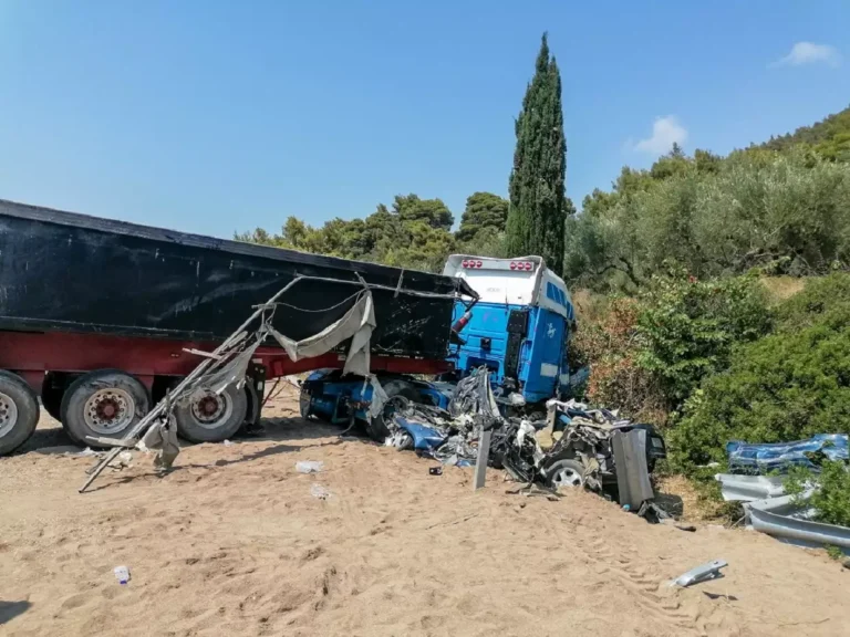 Ξεκληρίστηκαν δυο οικογένειες στο τροχαίο στη Μεσσηνία – Σε κρίσιμη κατάσταση ο 19χρονος που ορκίστηκε φαντάρος πριν την τραγωδία