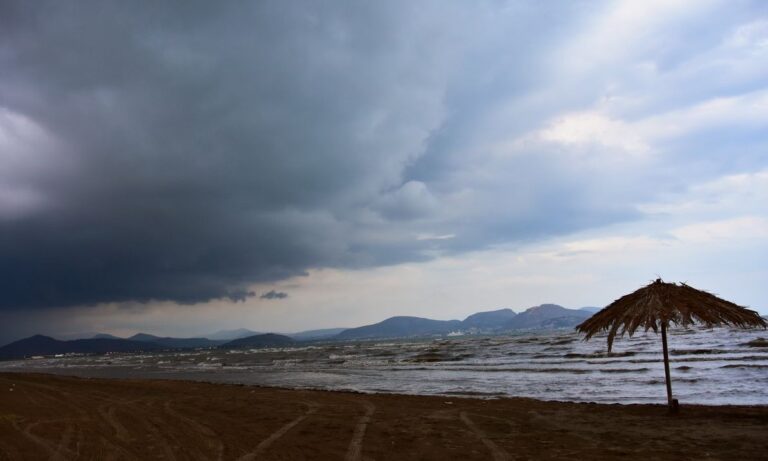 Βγήκαν τα Μερομήνια 2025: Πότε έρχονται βροχές και χιόνια – Αναλυτικά από Σεπτέμβριο έως Μάρτιο