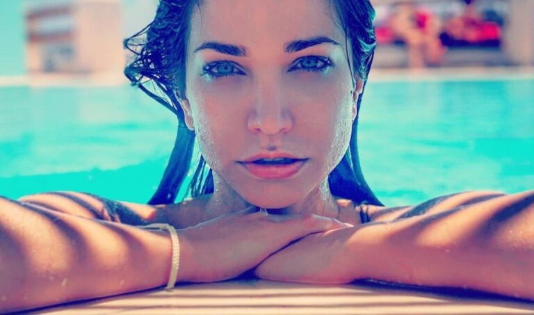 Η Κατερίνα Γερονικολού με μαγιό είναι η αποκάλυψη του καλοκαιριού – Είναι η πιο όμορφη Ελληνίδα και το απέδειξε με αuτή τη φωτογραφία