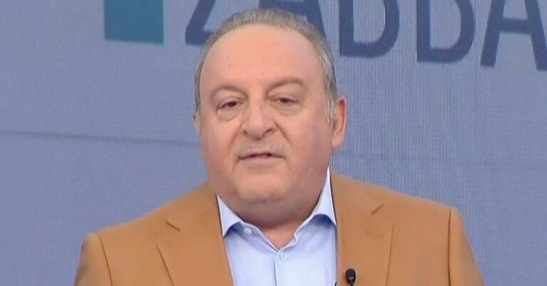 Επέστρεψε από σήμερα στην ελληνική τηλεόραση ο Δημήτρης Καμπουράκης