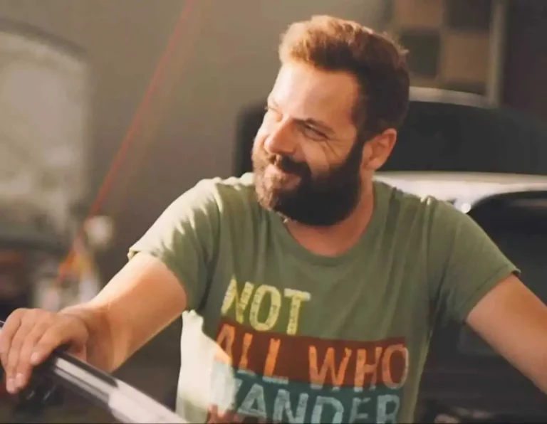 Θρήνος για τον 45χρονο που διαμελίστηκε σε τροχαίο στον Πύργο – «Χάθηκε τσάμπα» λέει απαρηγόρητος ο πατέρας του