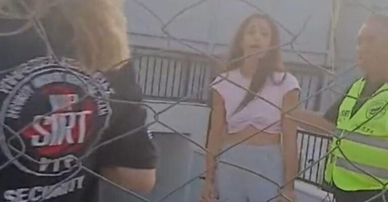 Μαρίνα Σάττι: Ζήτησε από την ασφάλεια να επιτρέψει την είσοδο σε παιδιά που δεν είχαν λεφτά για τη συναυλία της