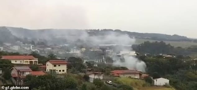 88361523 13728665 a plane carrying dozens of passengers crashed in brazil s sao pa m 316 1723225441417