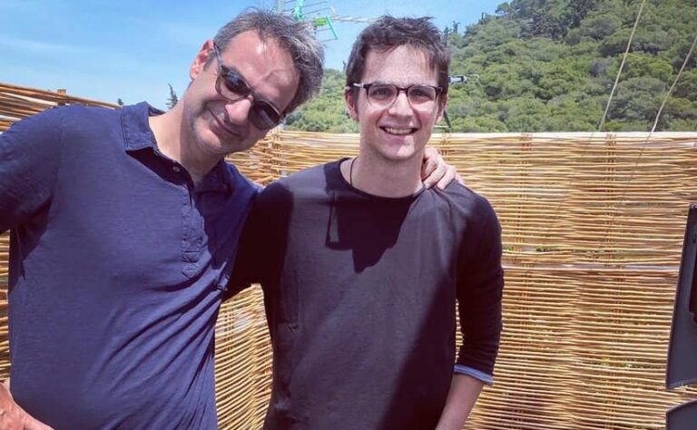 Κωνσταντίνος Μητσοτάκης για δημοσίευμα της Αυγής: «Ντροπή σας»