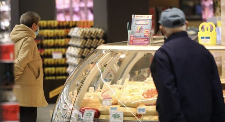 Δυσάρεστα νέα για τα τρόφιμα – Τι έρχεται μετά τις διακοπές των Ελλήνων