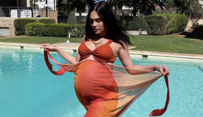 Γέννησε η Έλενα Τσαγκρινού: Η πρώτη φωτογραφία του γιου της