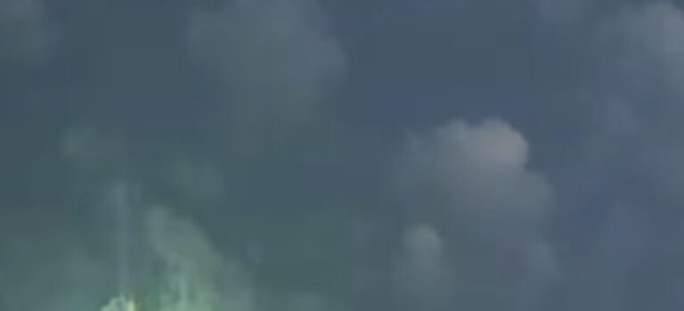 Διαστημική Βολίδα Φωτός «πάνω» από την Ηλεία