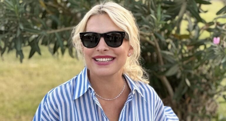 Απίστευτη ομορφιά –  Η νέα φωτογραφία σε βραδινή έξοδο στις διακοπές της λίγο πριν αποχαιρετήσει το καλοκαίρι