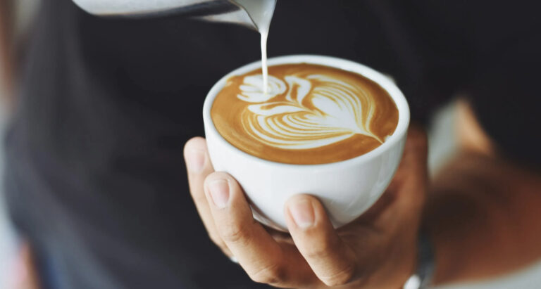 Άσχημα νέα για το καφέ από αύριο στην Ελλάδα – Τι θα συμβεί