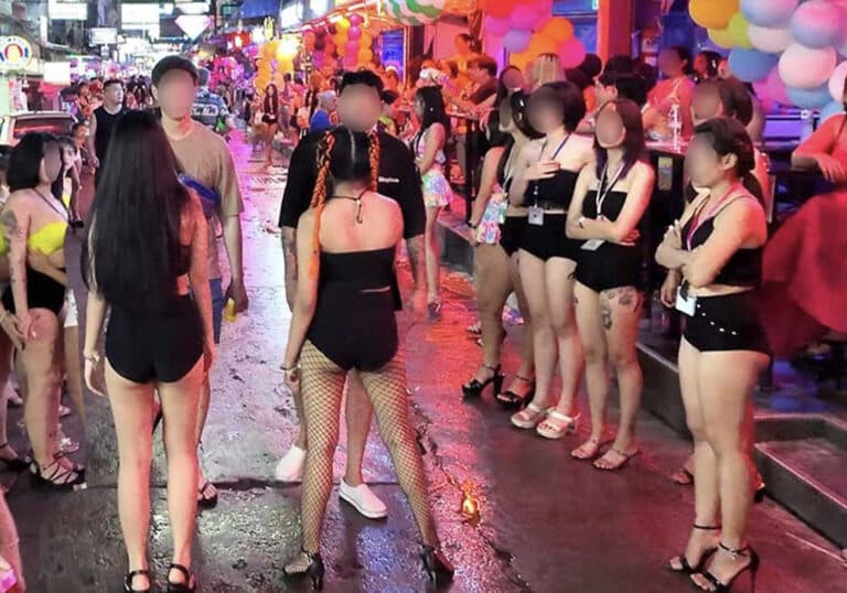 Auτή είναι η παγκόσμια πρωτεύουσα του σeξ έχει πάνω από 27.000 ενεργές ιερόδοuλες