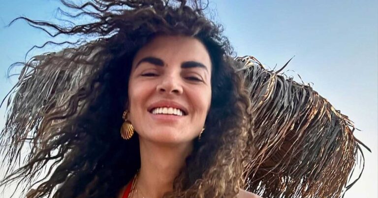 Εσείς θα δίνατε ένα χιλιάρικο για το μπικίνι της Μαρίας Σολωμού;