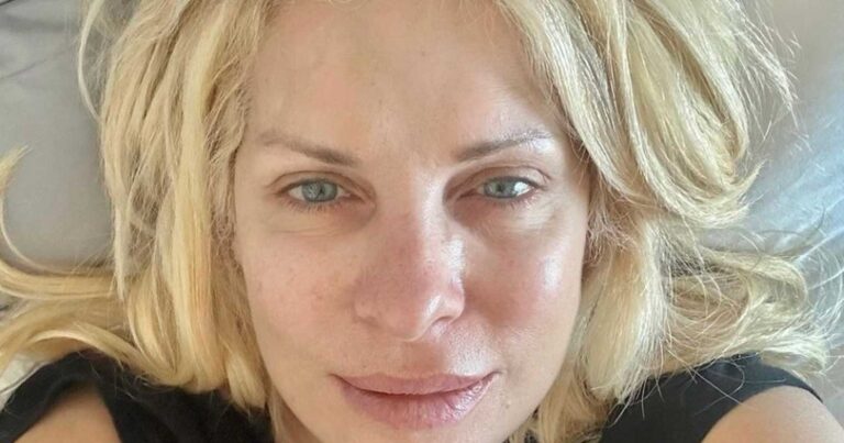 Τερμάτισε την ομορφιά η Ελένη Μενεγάκη – Η νέα φωτογραφία της με γυαλιά ήλιου και λαμπερό χαμόγελο προκαλεί φρενίτιδα