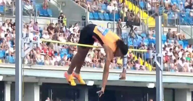 Eμμανουήλ Καραλής για το άλμα στα 6 μέτρα: «Δεν μπορώ να το πιστέψω»