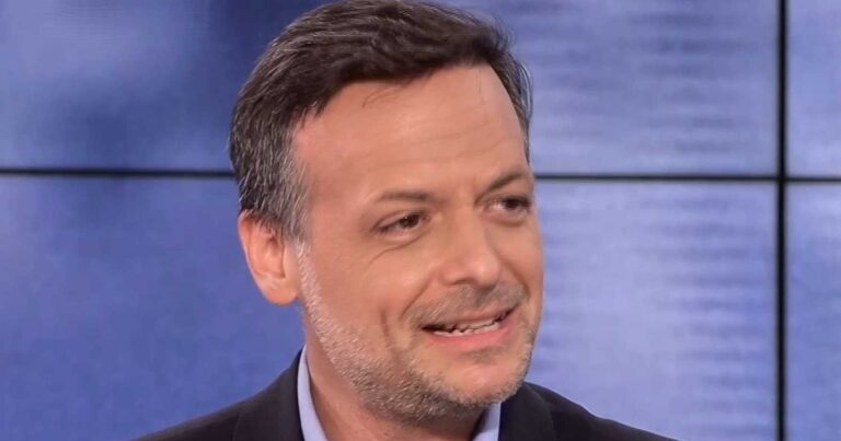 Χάρης Δούκας: «Μπορείς να φανταστείς την Ελλάδα χωρίς ΠΑΣΟΚ;»