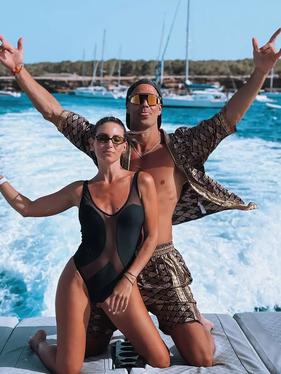 Έτος «καταιγίδα» χωρισμών το 2024: Τα 20 διάσημα ζευγάρια που έδωσαν τέλος στον γάμο τους και επιβεβαίωσαν το διαζύγιό τους 2 tserela oikonomakou1