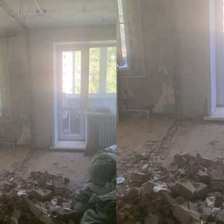 Μια ανύπαντρη μητέρα μετατρέπει το ετοιμόρροπο διαμέρισμά της στο πιο εκπληκτικό μέρος για να ζήσει και γίνεται σταρ του διαδικτύου