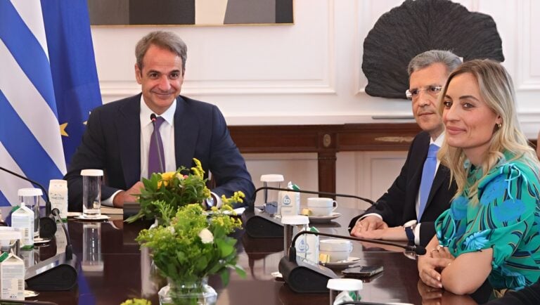 Απίστευτοι μıσθοί! 16.000 τον μήνα έπαιρνε η Μελέτη, 11.000 ο Αuτιάς
