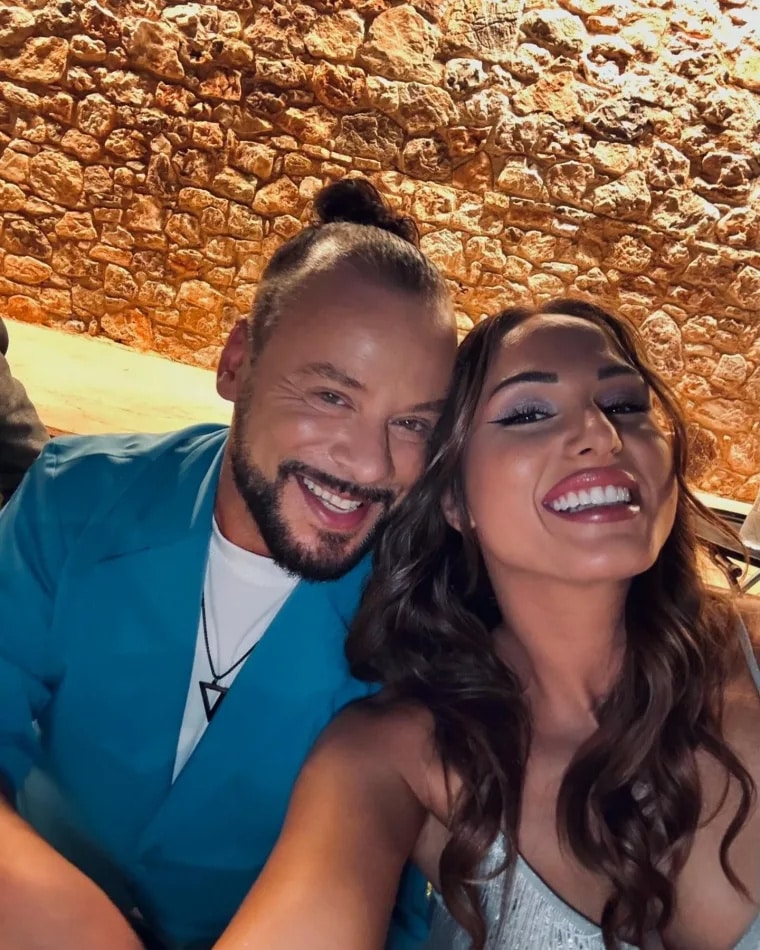 asixatz 1725995329 3454221639421732963 1802233400 760x950 1