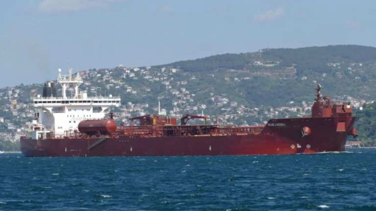 Ελληνόκτητο τάνκερ δέχθηκε επίθεση με δύο πυραύλους ανοιχτά της Υεμένης