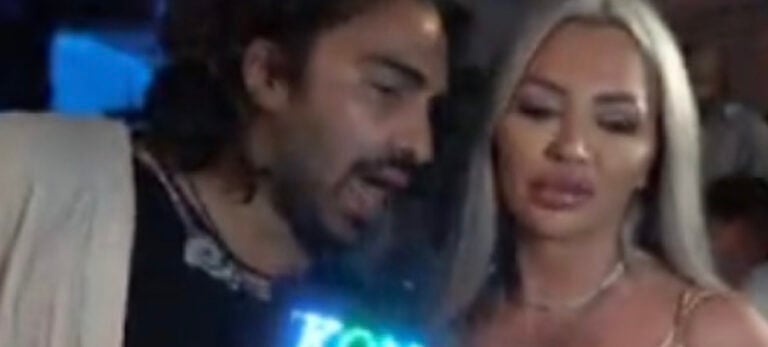 Χαμός στη Μύκονο! Στα Ματογιάννια χωρίς εσώpοuχα – Αποκαλuπτικó φόρεμα