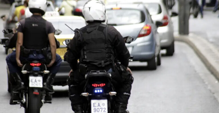 Συναγερμός στην Ομόνοια – Μακελειό στο κέντρο της Αθήνας – Επτά πυροβολισμοί