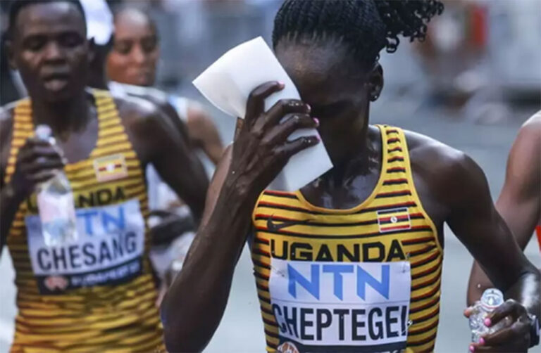 Πέθανε η μαραθωνοδρόμος που την έλουσε με βενζίνη και την έκαψε ο πρώην σύντροφός της