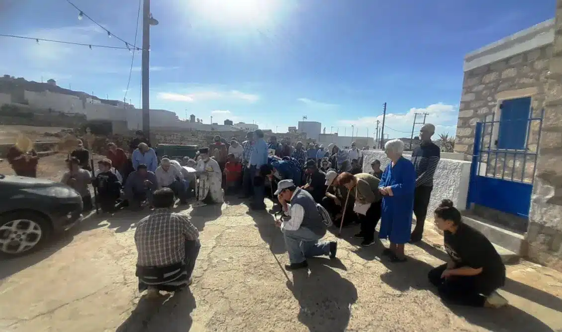 Κίμωλος: Λιτανεία από τους κατοίκους του νησιού για να βρέξει 6 liania kimolos