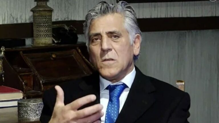 Πέτρος Ξεκούκης: «Αν βάλεις δύο άντρες σε ένα έρημο νησί, δε θα παραχθεί τίποτα»