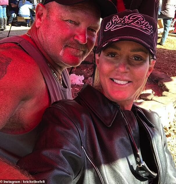 screenshot at oct 10 13 28 22