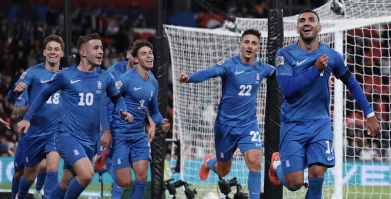 Αγγλία – Ελλάδα 1-2: Ιστορική νίκη της Εθνικής Ελλάδας μέσα στο Γουέμπλεϊ