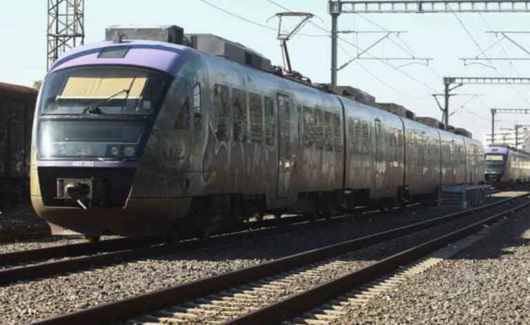 Σοκ στην Ημαθία: Άνδρας παρασύρθηκε από τρένο – Ανασύρθηκε νεκρός