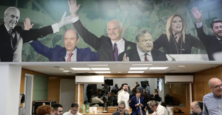 Χαμογελάει ο Αντρέας Παπανδρέου –  Γράφτηκε ιστορικό ρεκόρ σήμερα στο ΠΑΣΟΚ