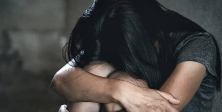 Φpίκη στη Μυτιλήνη για 13χρονη στα χέρια 22χρονου και 21χρονου