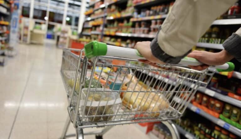 Ένωση Σούπερ μάρκετ Ελλάδας: Από σήμερα μεıώσεις τıμών σε 120 προϊόντα – Έως 15% σταδιακά