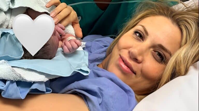 Οι πρώτες εικόνες της Φωτεινής Πετρογιάννη με τον νεογέννητο γιο της