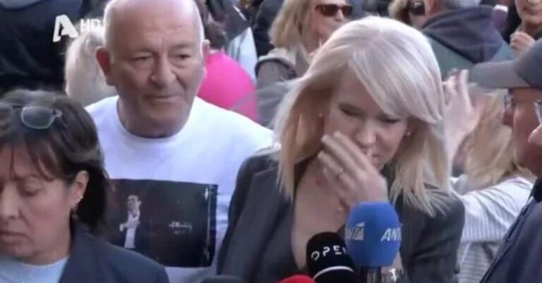 Δάκρυσε η Τζάκρη: «Δεν υπάρχει πλέον ΣΥΡΙΖΑ, το βαρέλι δεν έχει πάτο»
