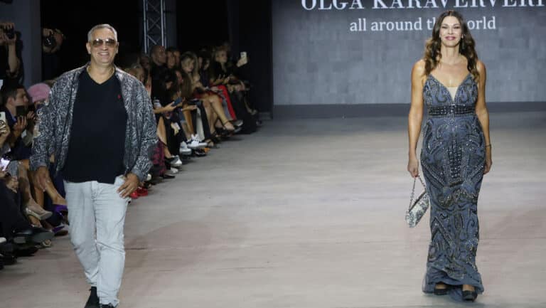 Σοφία Παθέκα: Περπάτησε στην Athens Fashion Week μαζί με τον Γιώργο Ντάβλα