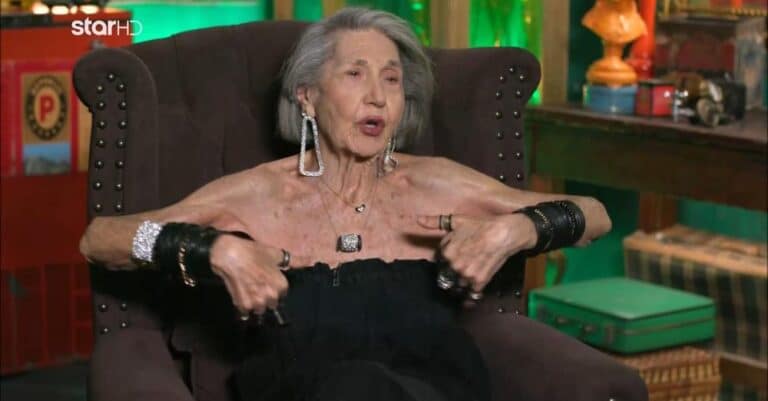 Πήγε στο «Cash or Trash» με την πιο εκκεντρική εμφάνιση γιατί «νέες κοπέλες είμαστε»